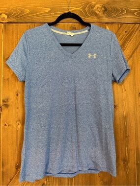 Under Armour Heathered Light Blue V-Neck Short Sleeve Tee
